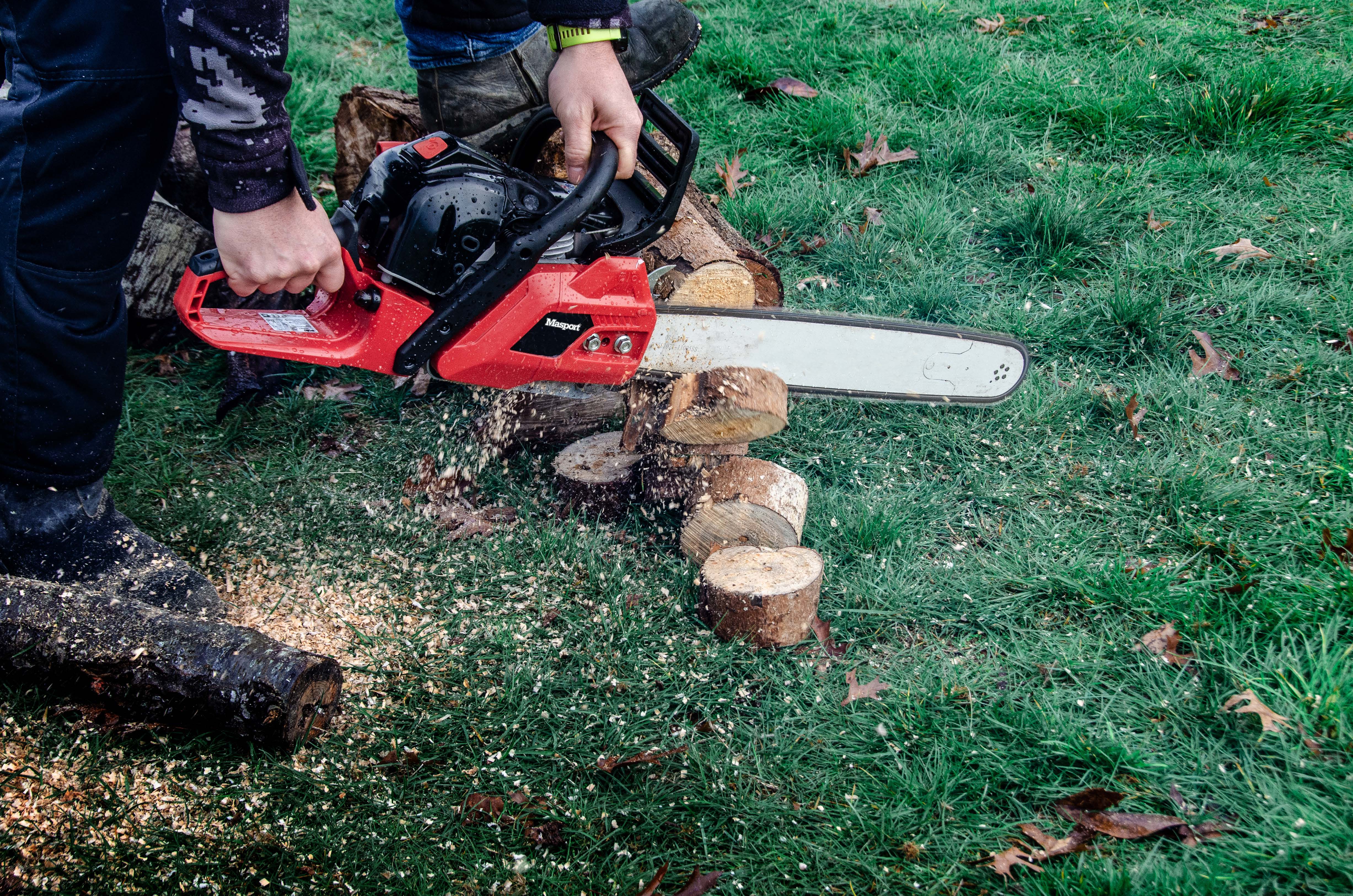 Chainsaws